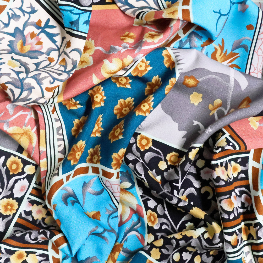 Designer Rayon - Patchworks Grey - 145cm