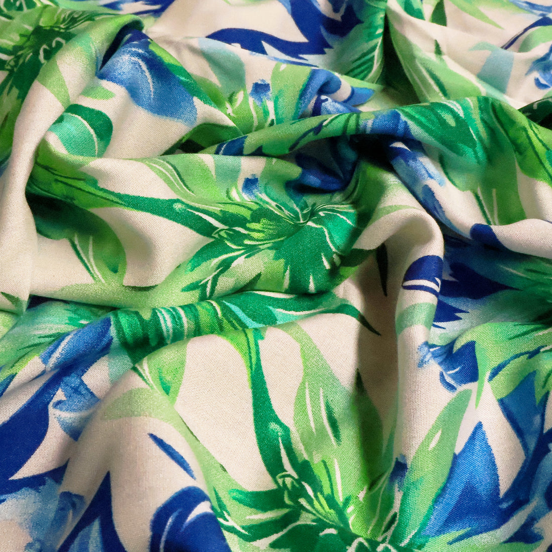 Designer Rayon - Lumi Green - 145cm
